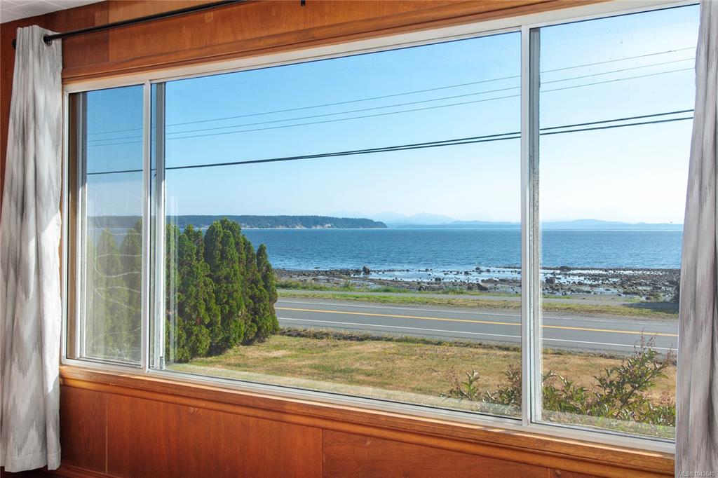 Third View of 3250 Island Hwy S, Campbell River, BC, V9W 1C9