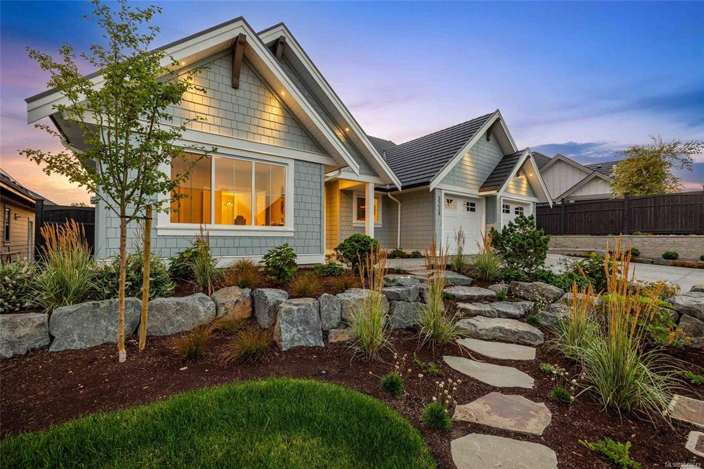 Fifth View of 3234 Winchester Ave, Courtenay, BC, V9N 9X4