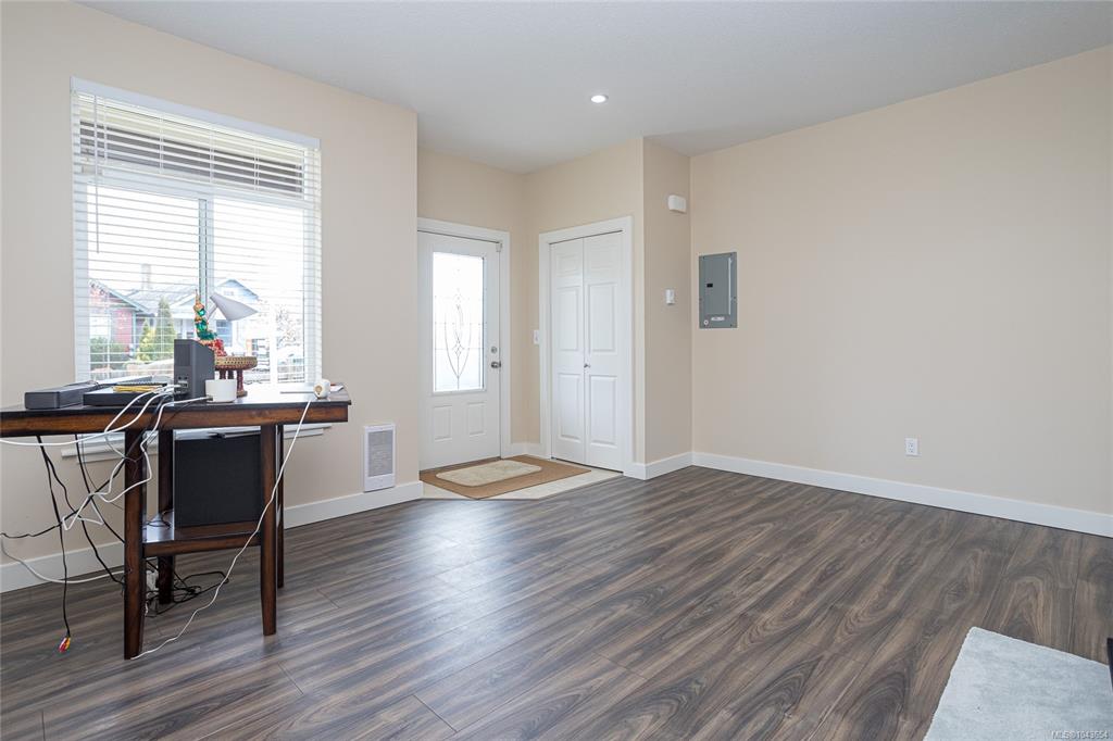 Fifth View of 144 Victoria Rd, Nanaimo, BC, V9R 4P5