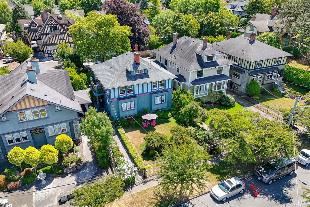 609 Suit St, 1043667, BC,