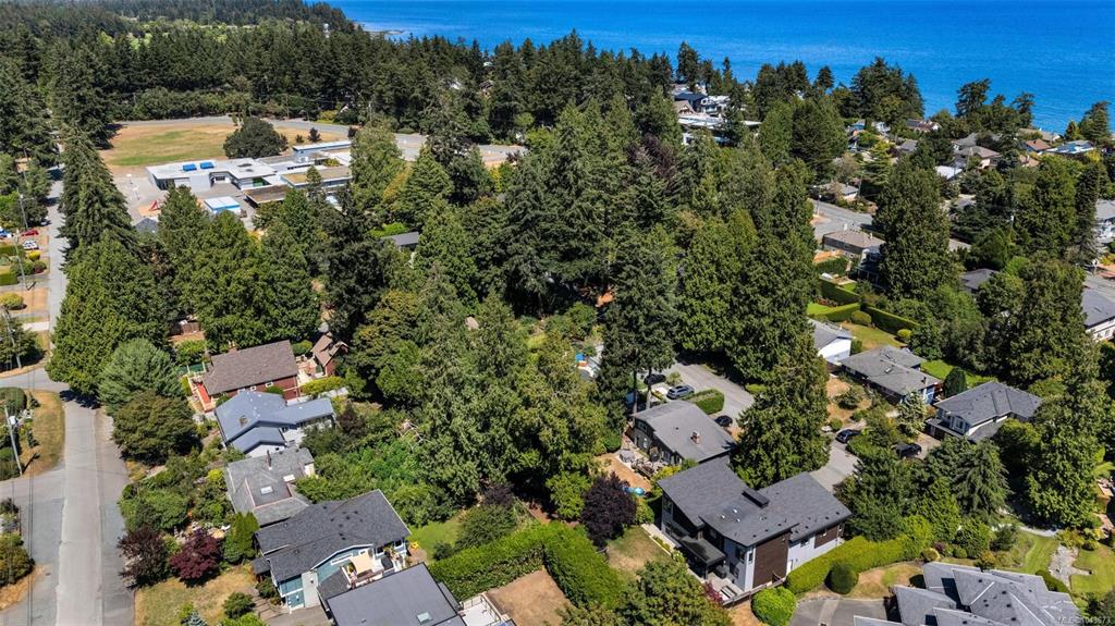 5186 Sapphire Rd, 1043673, BC,