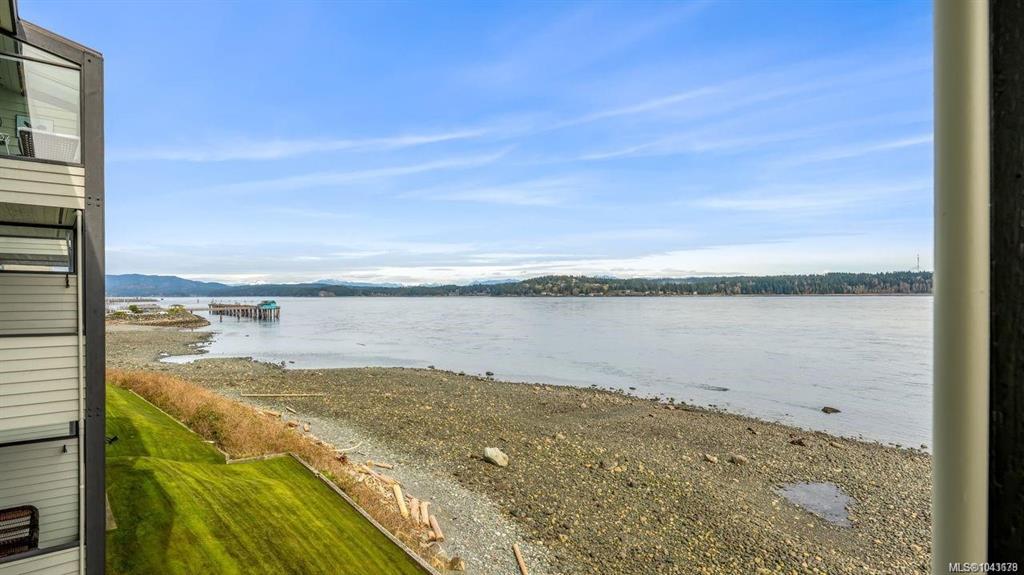 Fourth View of 523 Island Hwy, Campbell River, BC, V9W 2B9
