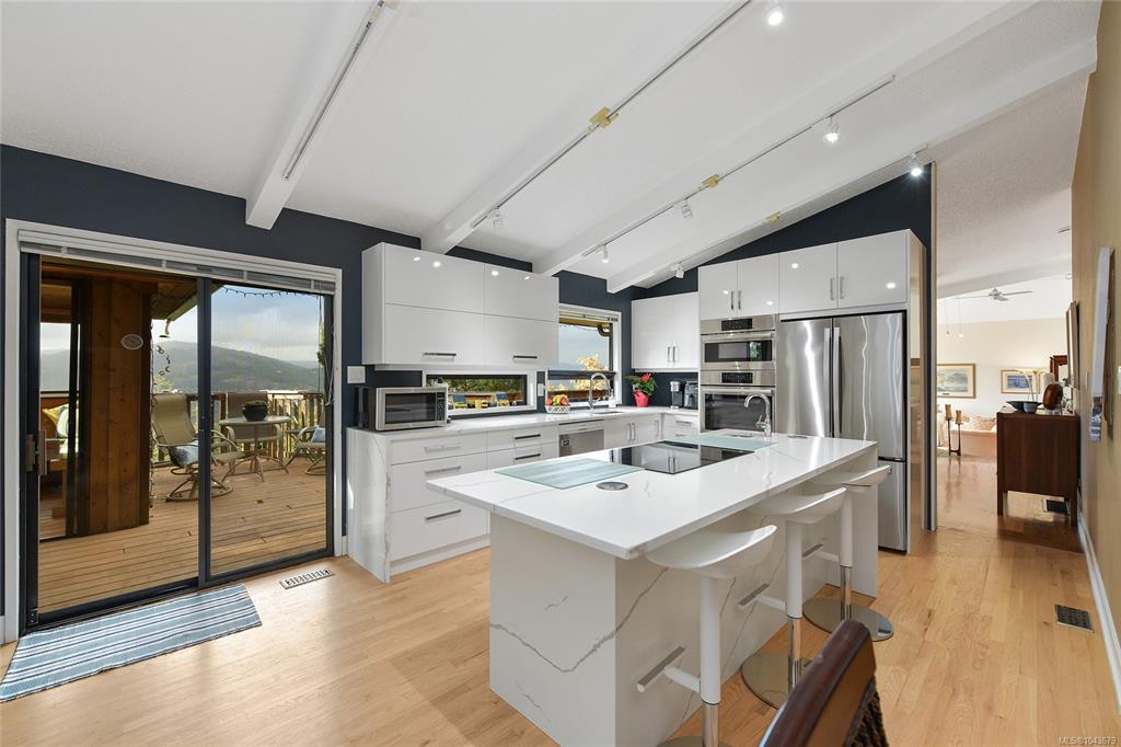 754 Walfred Rd, 1043679, BC,