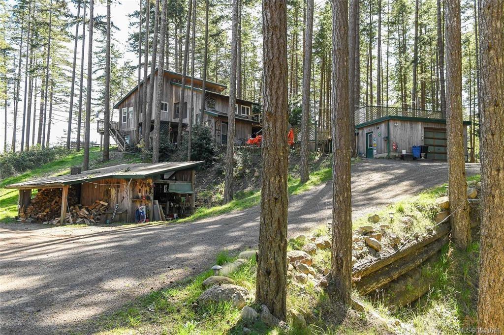 Fifth View of 546 548 Kinnikinik Way, Comox, BC, V9M 3V8