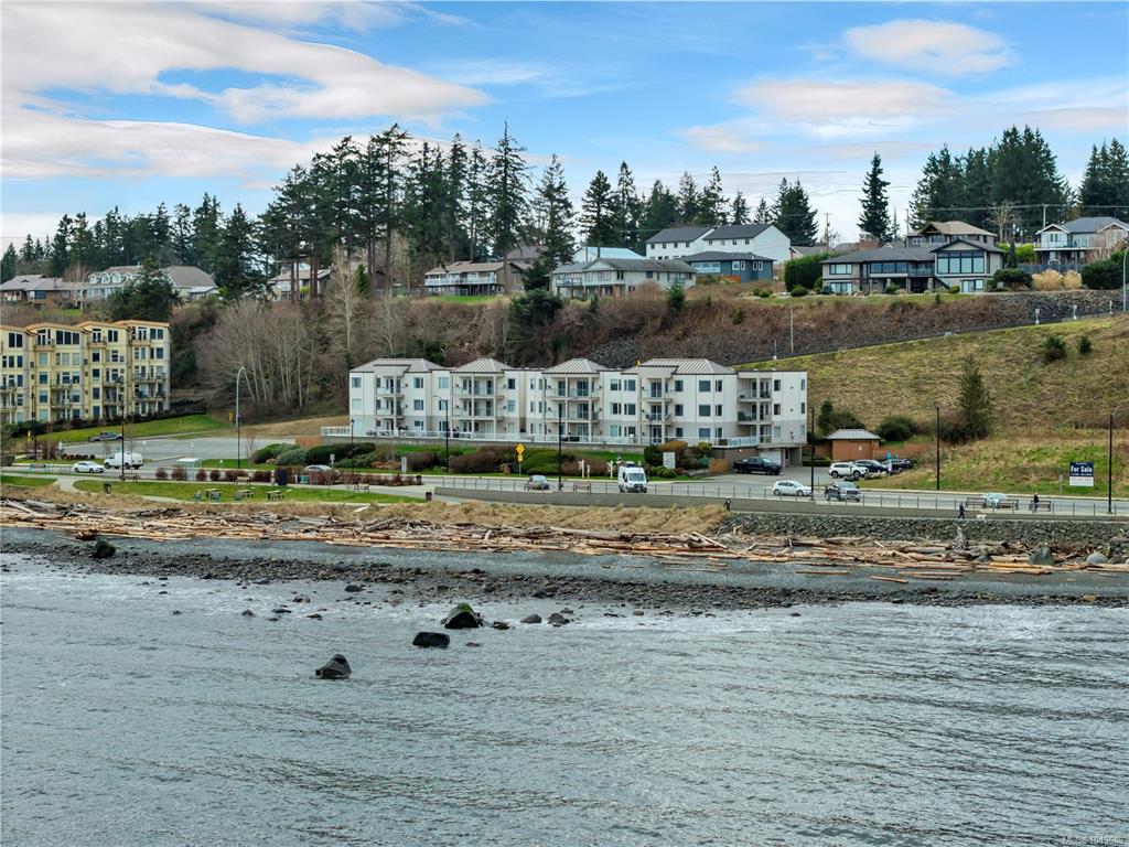 1350 Island Hwy S, 1043689, BC,