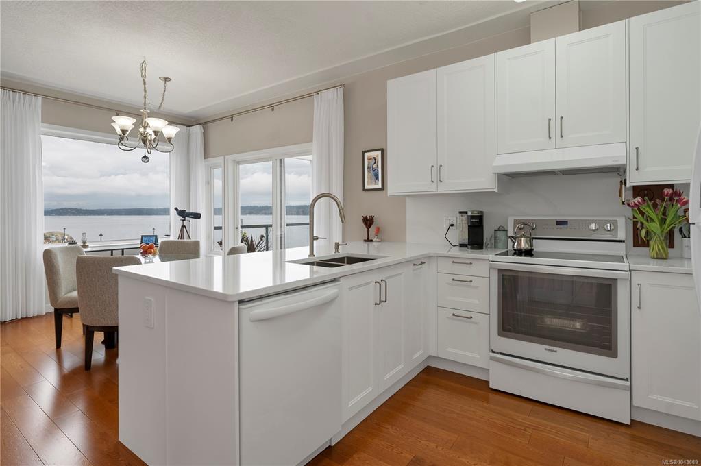 Fourth View of 1350 Island Hwy S, Campbell River, BC, V9W 1B7