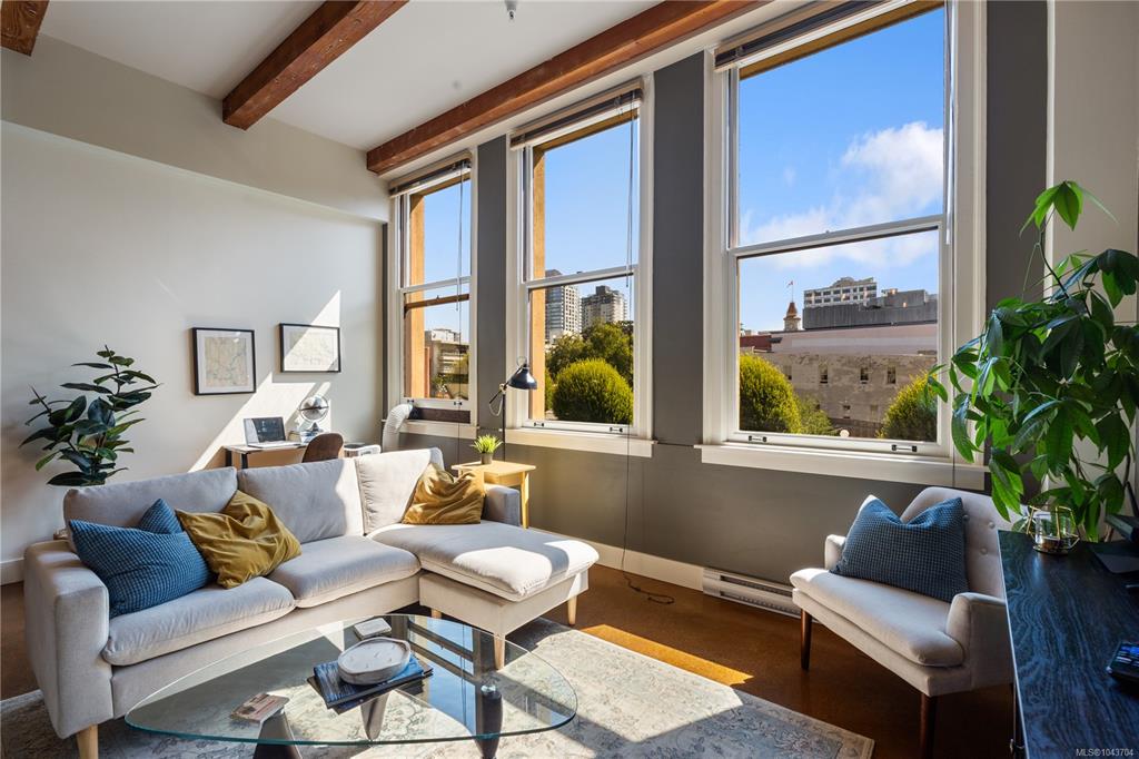 Second View of 599 Pandora Ave, The Vogue, Victoria, BC, V8W 1N5
