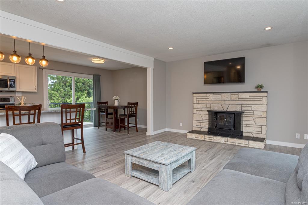 Fifth View of 104 Pym St S, Parksville, BC, V9P 1E9