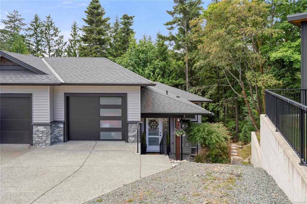 222 Golden Oaks Cres, 1043727, BC,