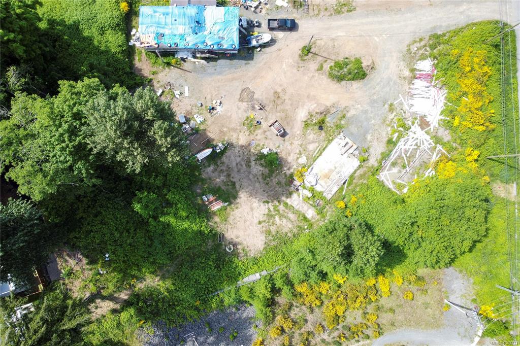 Third View of 681 Homewood Rd, Campbell River, BC, V9W 3N6