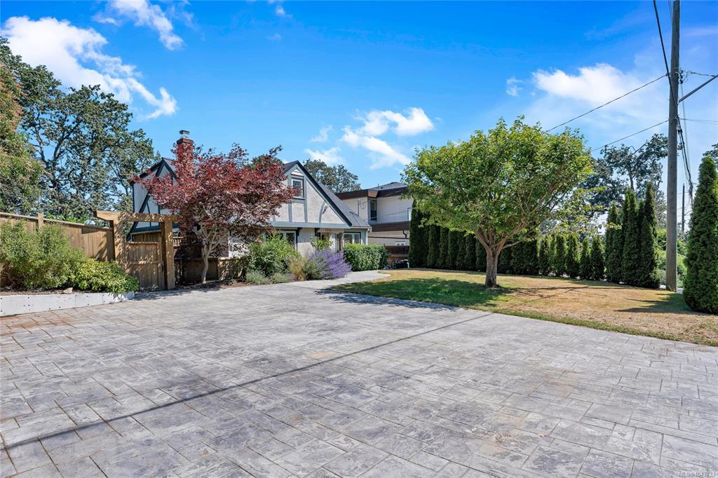 1514 Shorncliffe Rd, 1043733, BC,