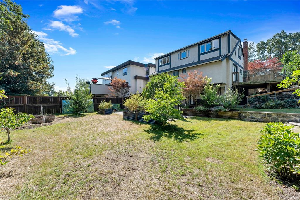 Fourth View of 1514 Shorncliffe Rd, Saanich, BC, V8P 2T4