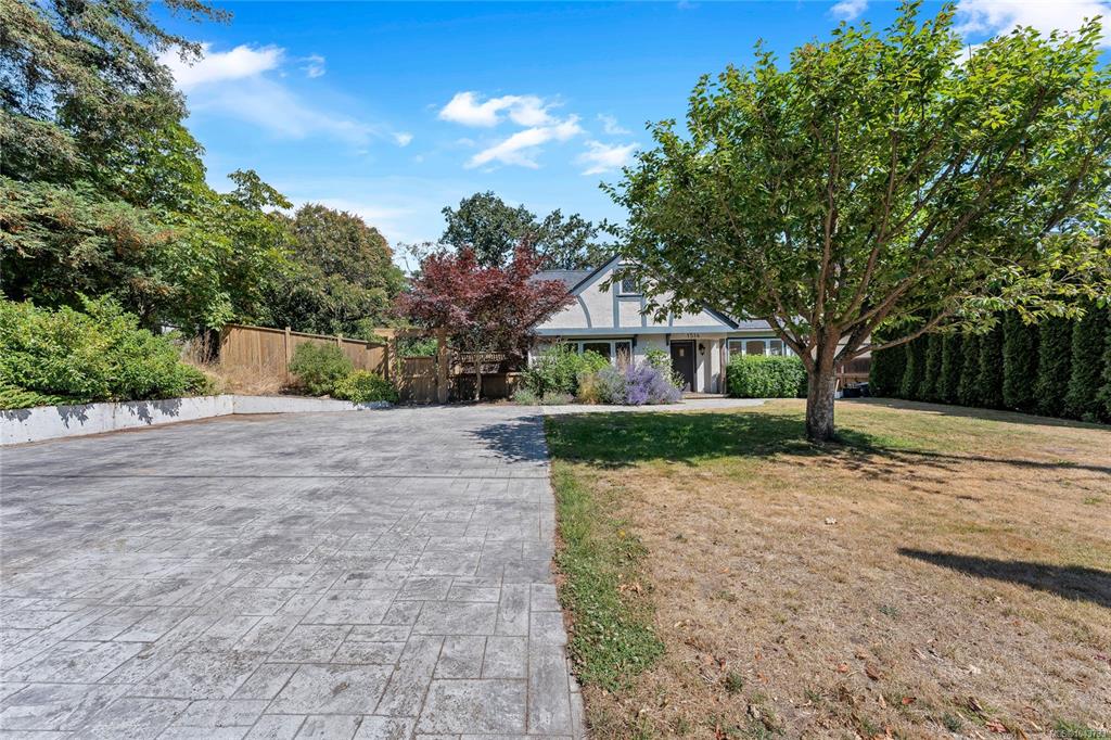 Fifth View of 1514 Shorncliffe Rd, Saanich, BC, V8P 2T4