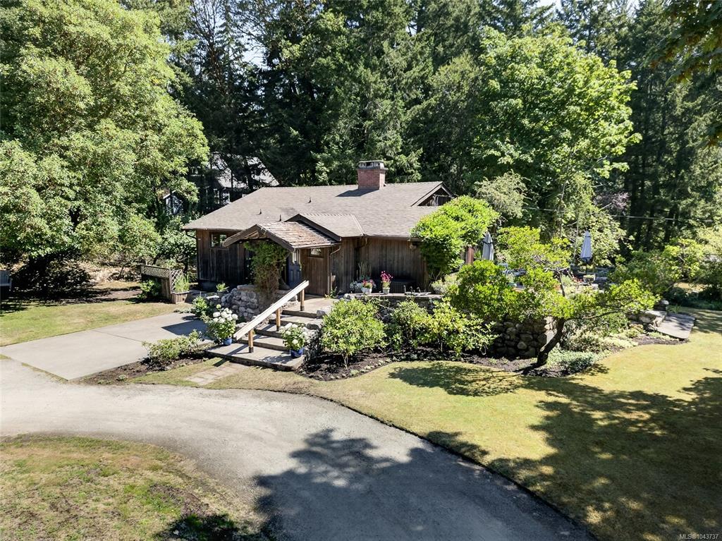 Second View of 1390 Laurel Rd, North Saanich, BC, V8L 5K8