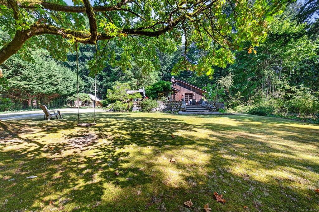 Fourth View of 1390 Laurel Rd, North Saanich, BC, V8L 5K8