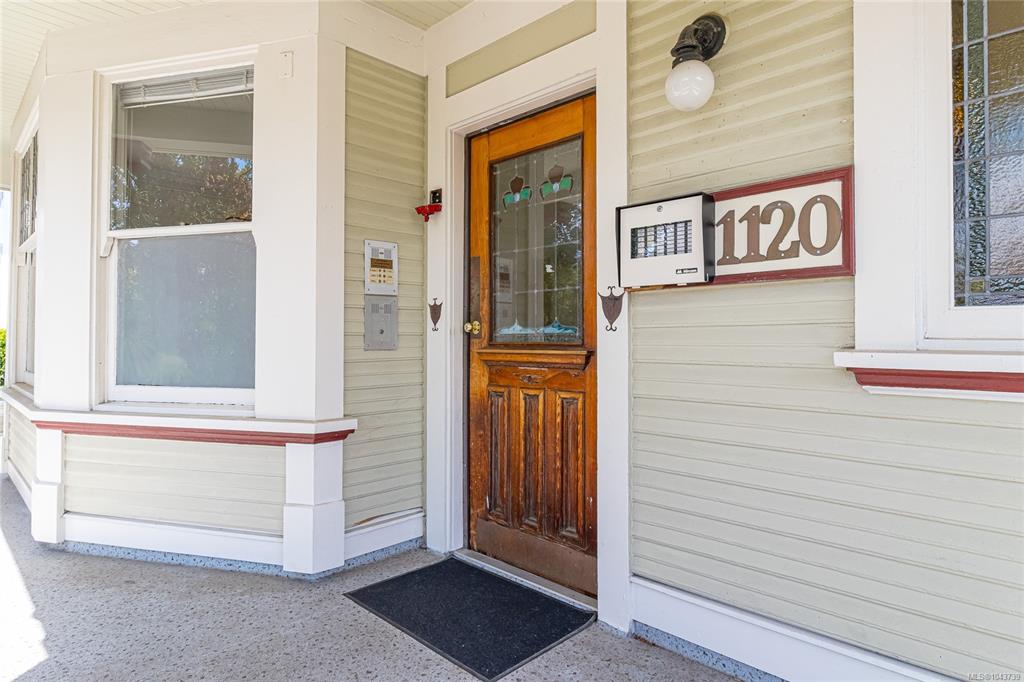 Fourth View of 1120 Richardson St, Victoria, BC, V8V 3C8