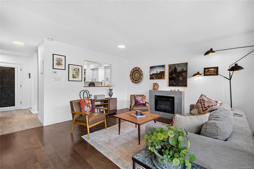 Fourth View of 119 Ladysmith St, Ladysmith Place, Victoria, BC, V8V 1J3