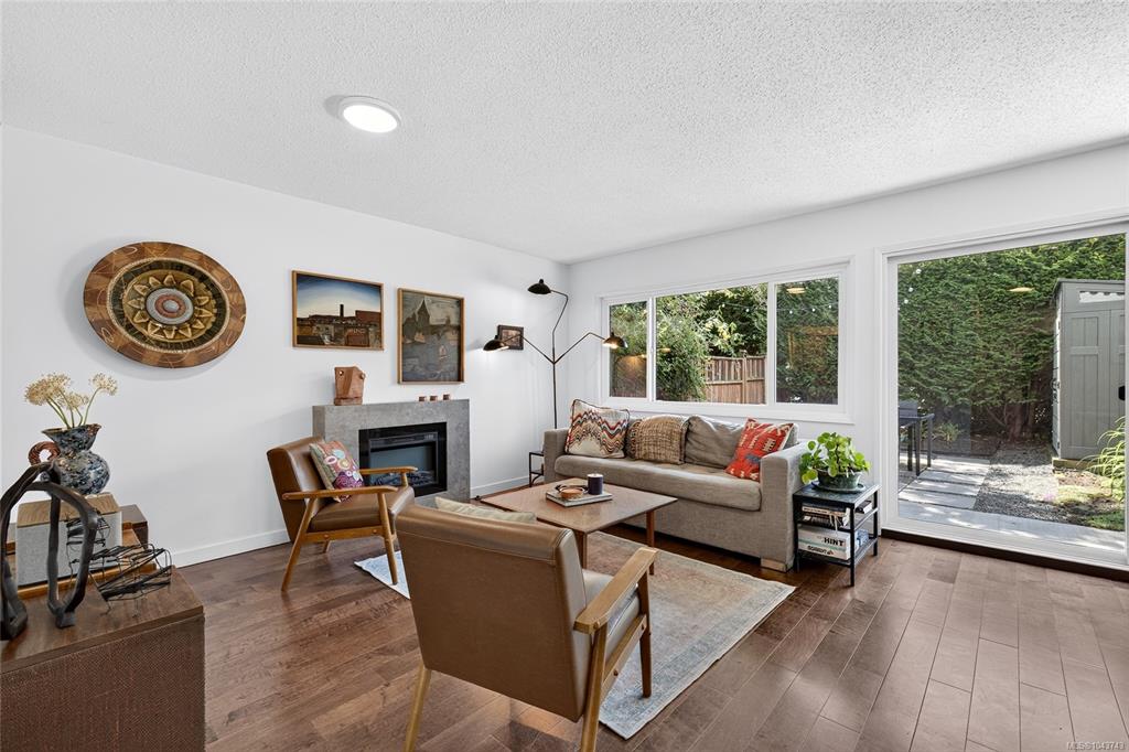 Fifth View of 119 Ladysmith St, Ladysmith Place, Victoria, BC, V8V 1J3