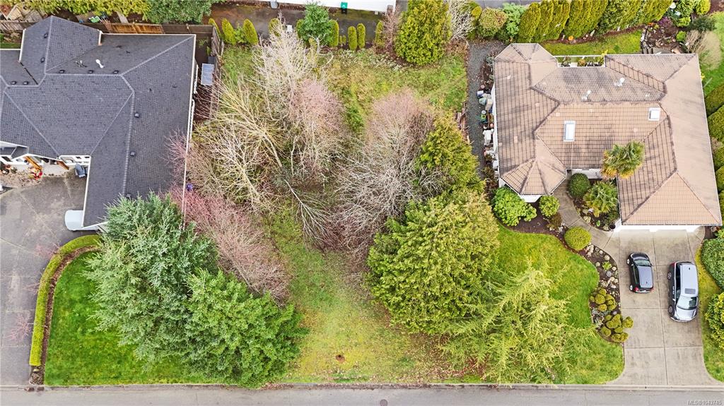 Third View of 881 Fairways Dr, Qualicum Beach, BC, V9K 2J1
