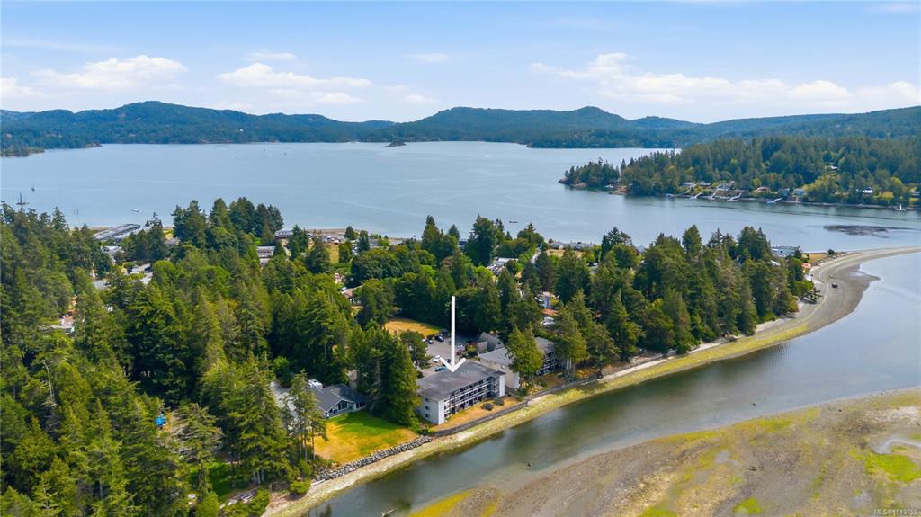 Third View of 1986 Glenidle Rd, Glenidle By The Sea, Sooke, BC, V9Z 0B1