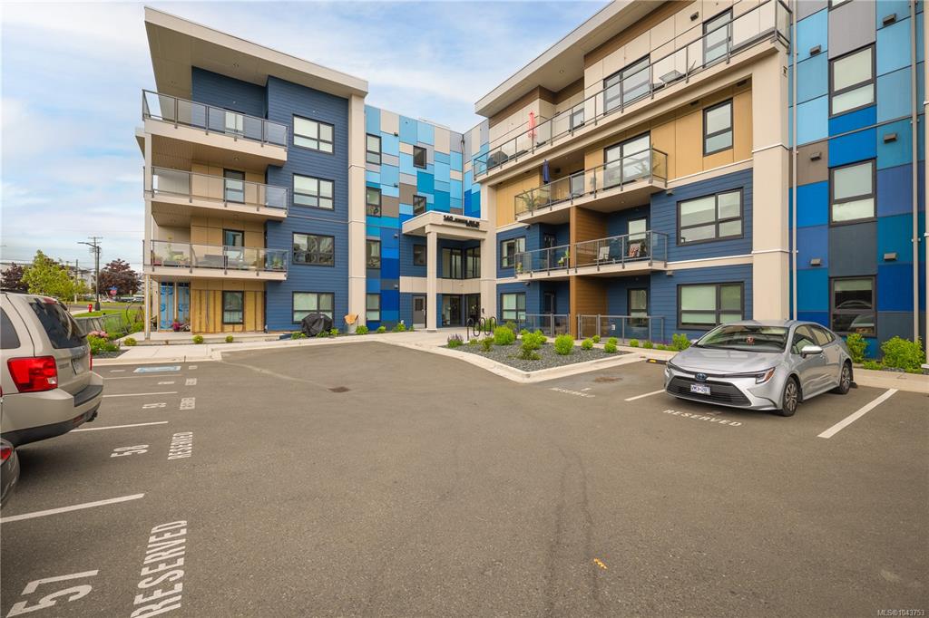 Third View of 140 Jensen Ave W, Mosaic, Parksville, BC, V9P 0H7