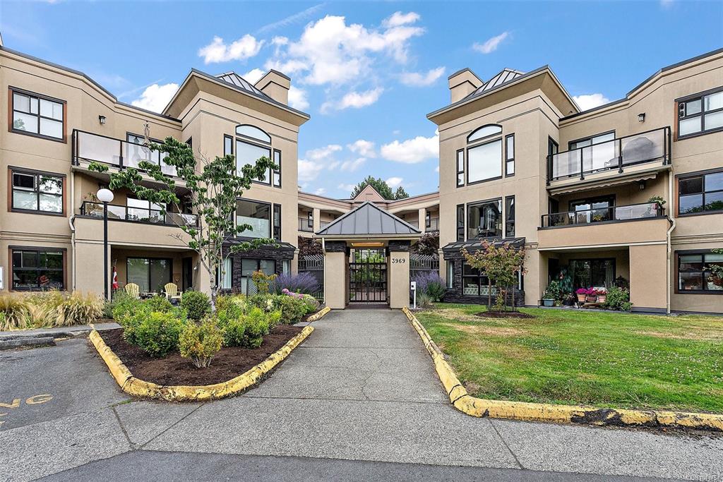 Fourth View of 3969 Shelbourne St, The Cumberland Residential, Saanich, BC, V8N 6J5