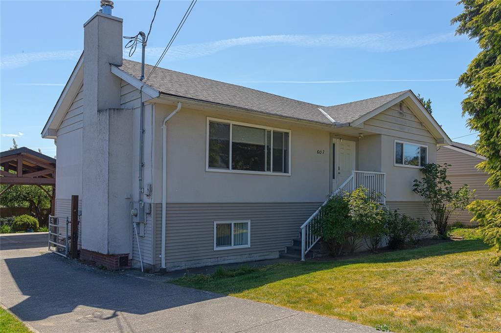607 Fifth St, 1043756, BC,