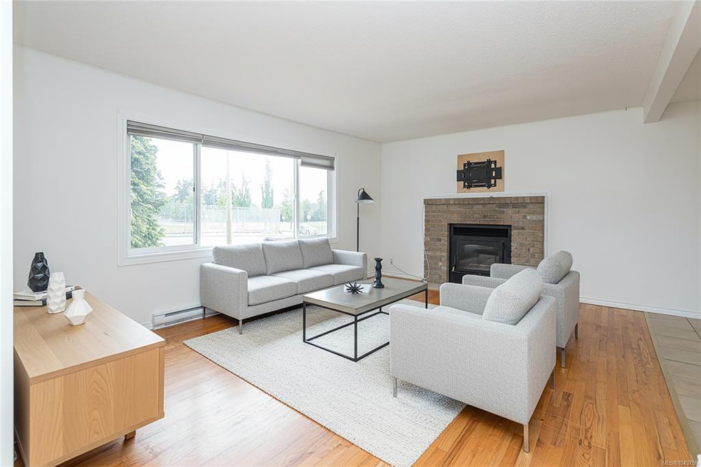 Fourth View of 607 Fifth St, Nanaimo, BC, V9R 1P7
