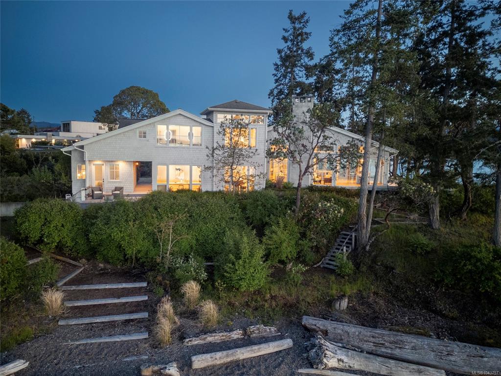 Third View of 1341 Madrona Dr, Nanoose Bay, BC, V9P 9C9