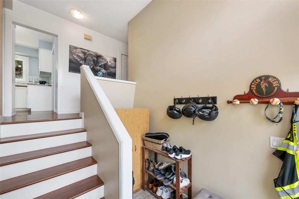 Fifth View of 1080 Maple Bay Rd, Duncan, BC, V9L 5X1