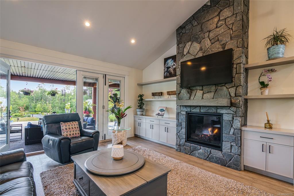 Third View of 1248 Station Rd, Coombs, BC, V0R 1M0