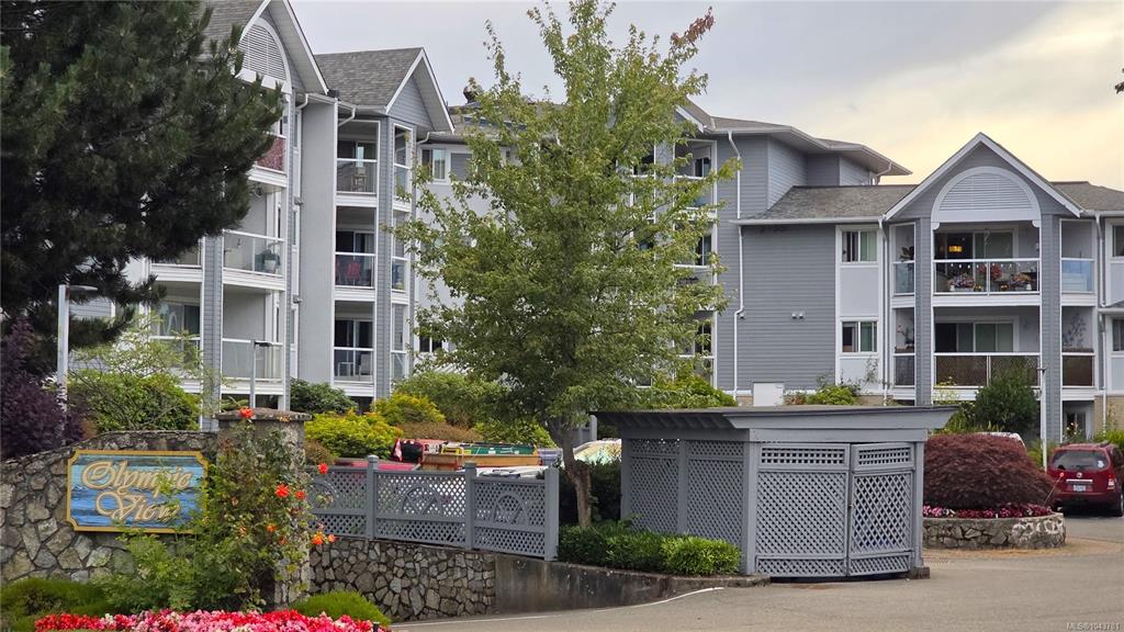 Second View of 3206 Alder St, Olympic View, Saanich, BC, V8X 5A4