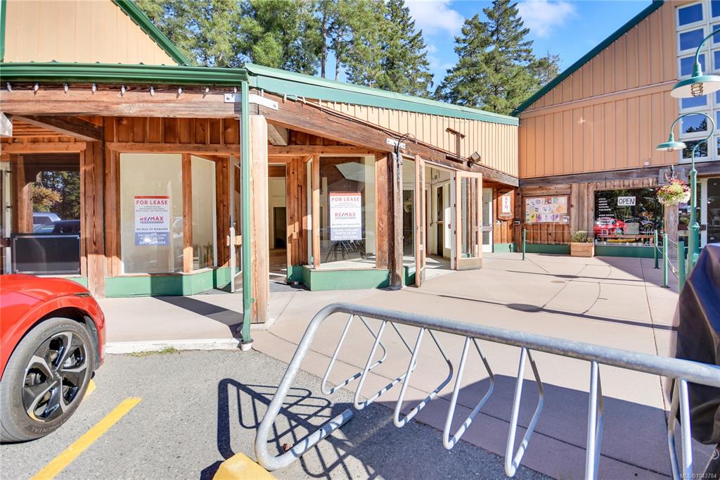 Third View of 575 North Rd, Gabriola Island, BC, V0R 1X3
