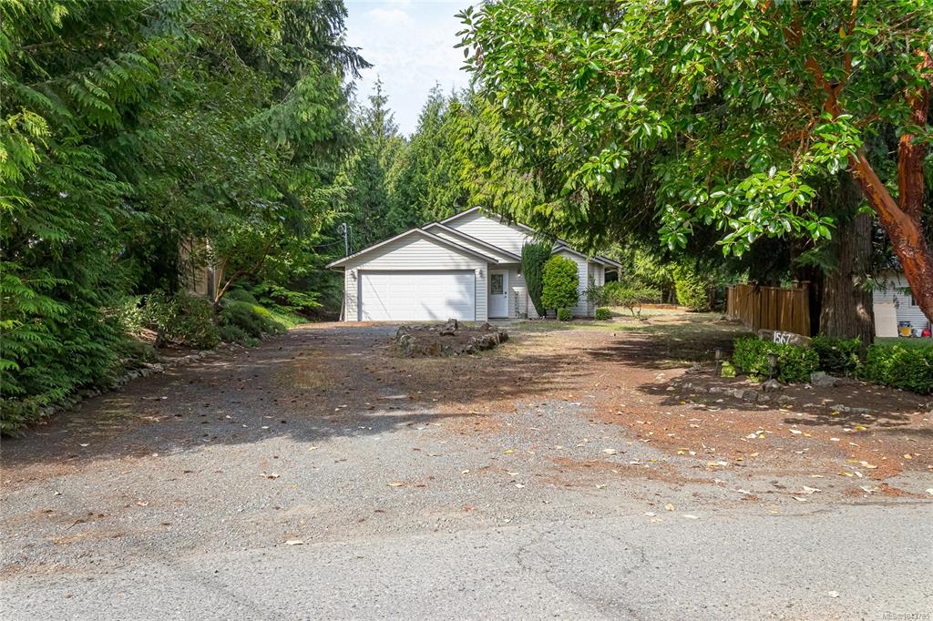 Third View of 1567 Lauras Loop, Qualicum Beach, BC, V9K 2S3
