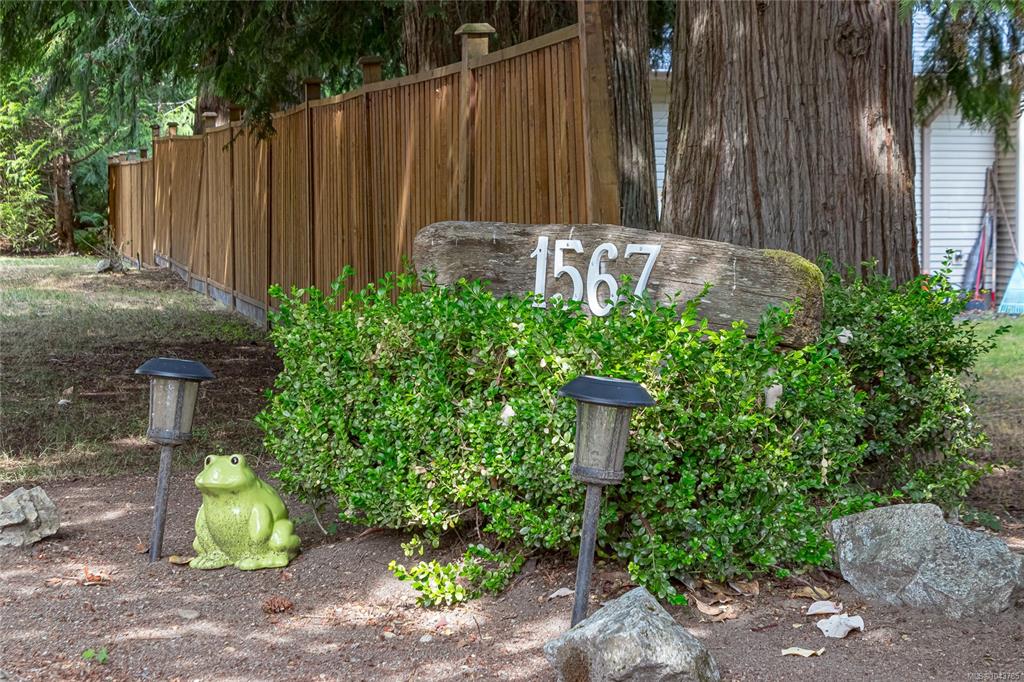 Fourth View of 1567 Lauras Loop, Qualicum Beach, BC, V9K 2S3