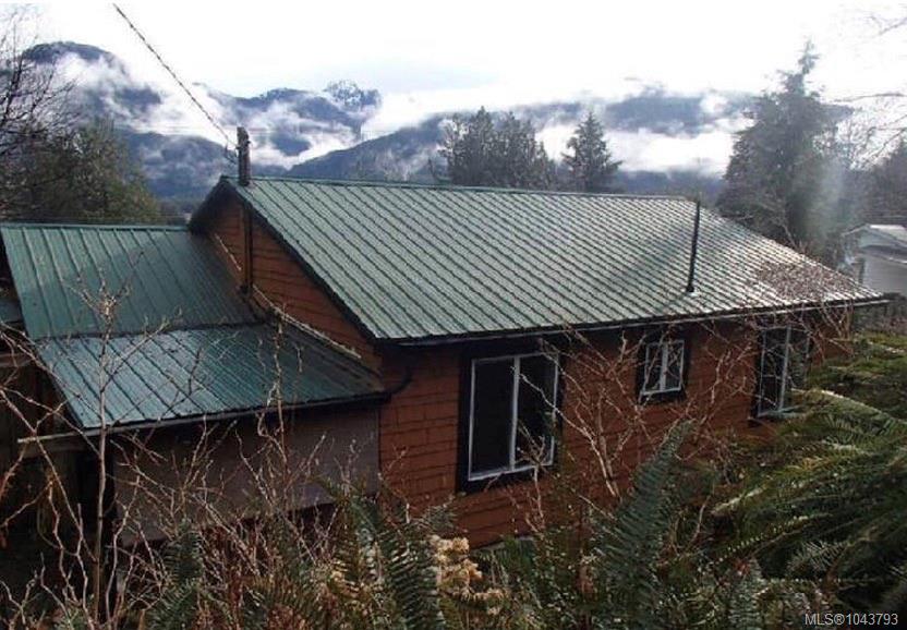 Third View of 948 Maquinna Dr S, Tahsis, BC, V0P 1X0