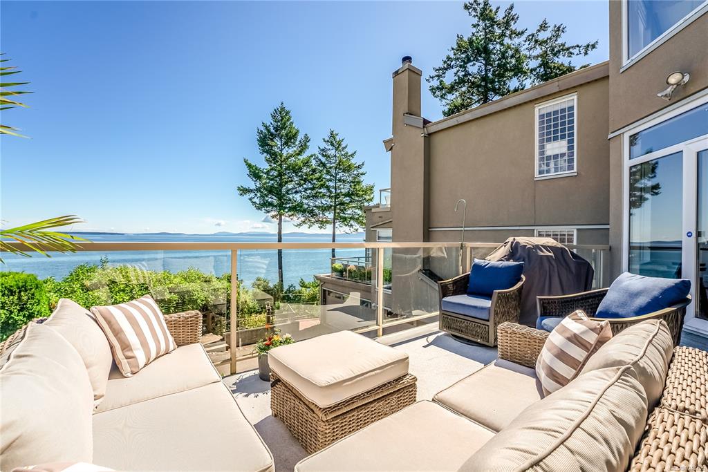 Fourth View of 4771 Cordova Bay Rd, Saanich, BC, V8Y 2J7