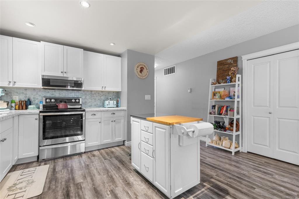 Fifth View of 1630 Kristin Way, Shawnigan Estates, Shawnigan Lake, BC, V8H 2H8