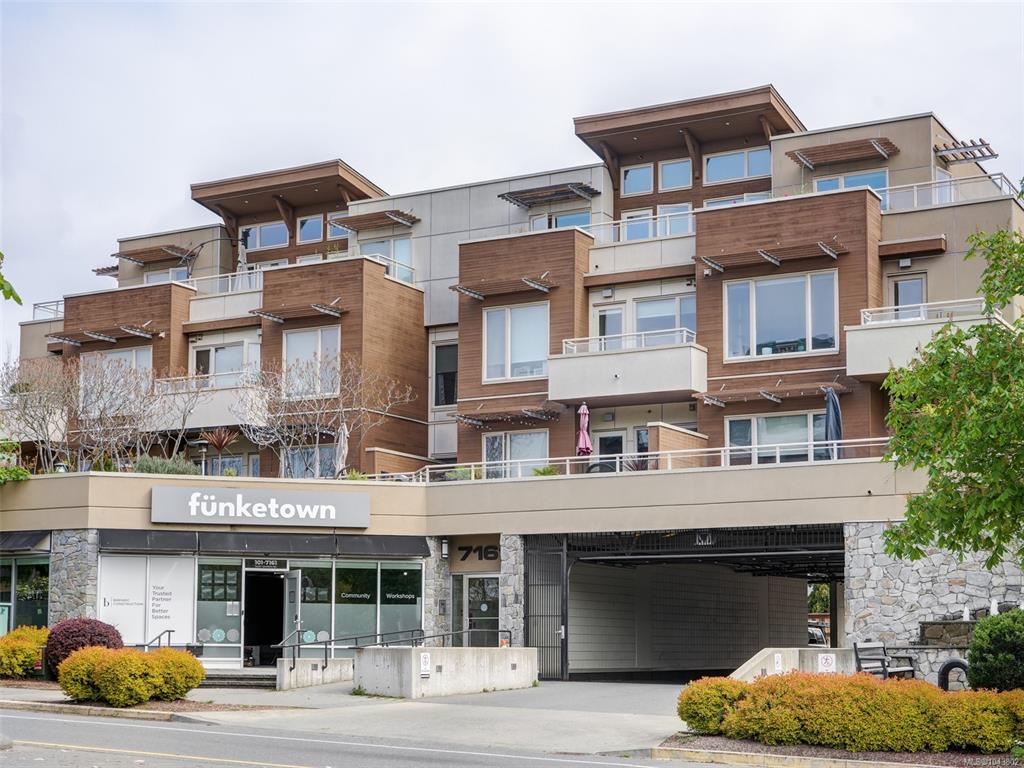 Second View of 7161 West Saanich Rd, Brentwood Place Village, Central Saanich, BC, V8M 1P7