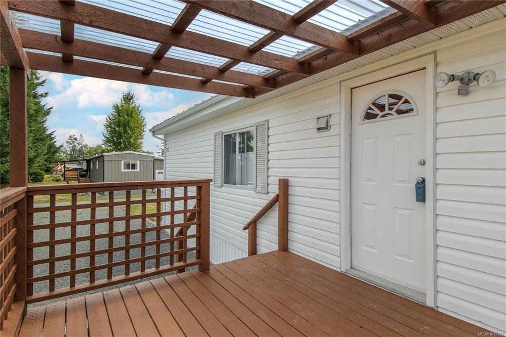 Third View of 1451 Perkins Rd, Campbell River, BC, V9W 4R8