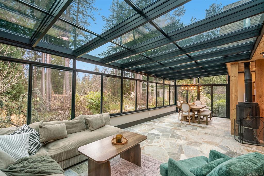 Fifth View of 531 Yambury Rd, Qualicum Beach, BC, V9K 1C5