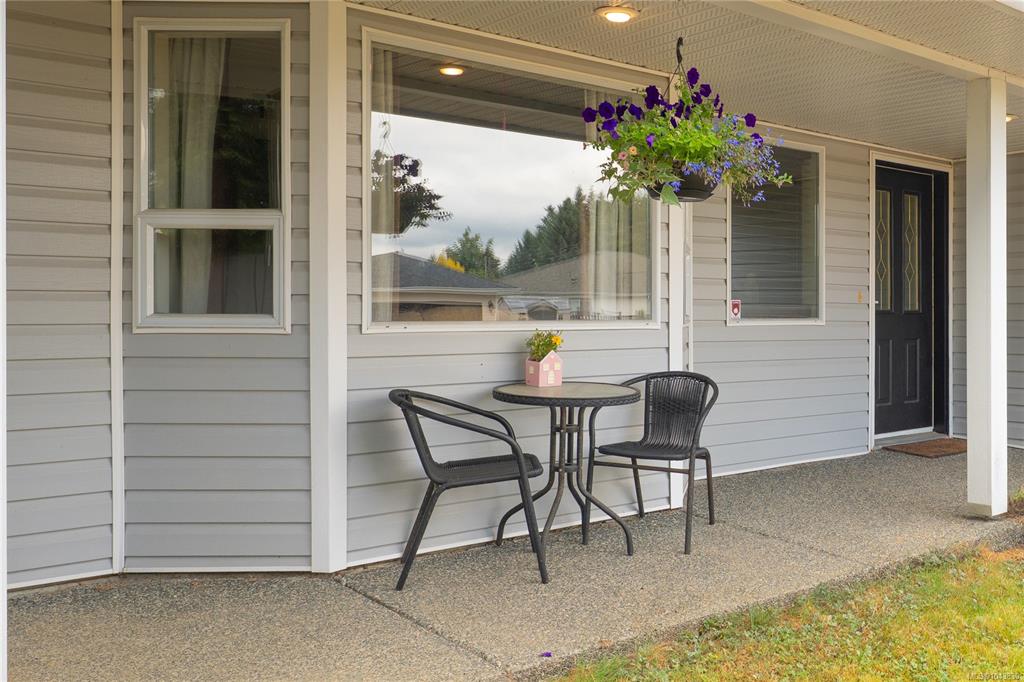 Fourth View of 844 Therres Cres, Ladysmith, BC, V9G 1N5