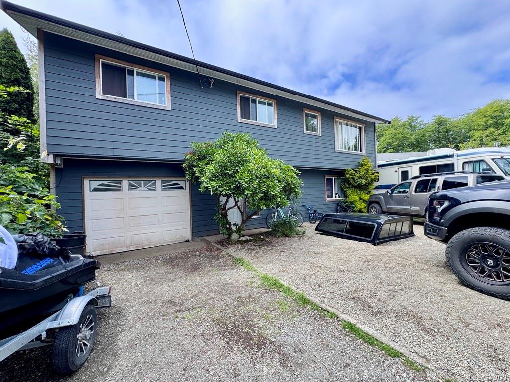Third View of 1690 Holly Cres, Ucluelet, BC, V0R 3A0