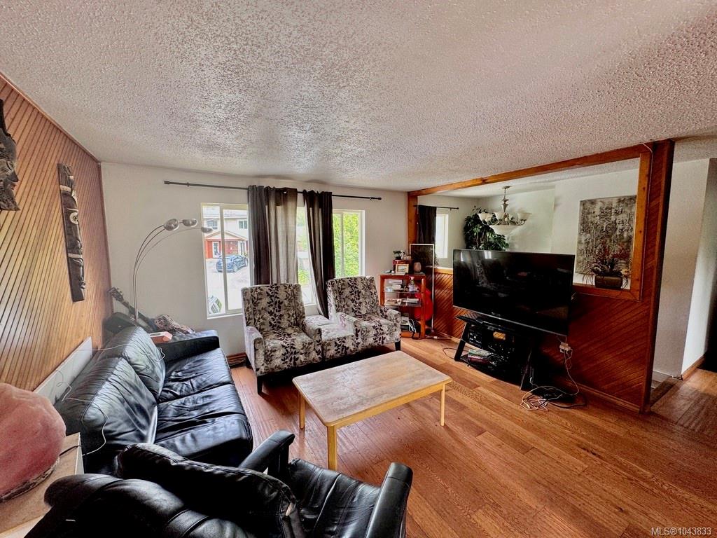 Fifth View of 1690 Holly Cres, Ucluelet, BC, V0R 3A0