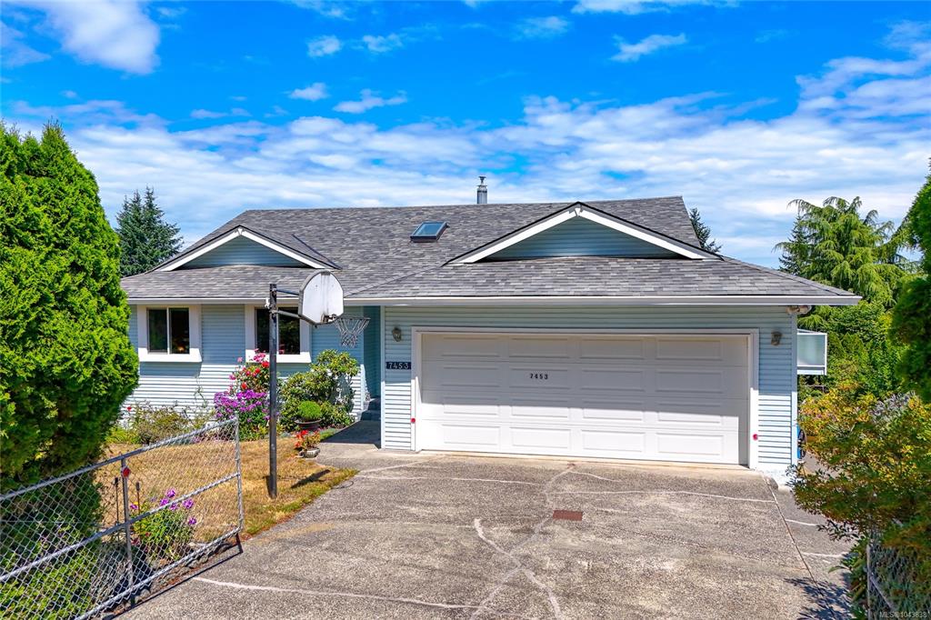 Fourth View of 7453 Veyaness Rd, Central Saanich, BC, V8M 1V9