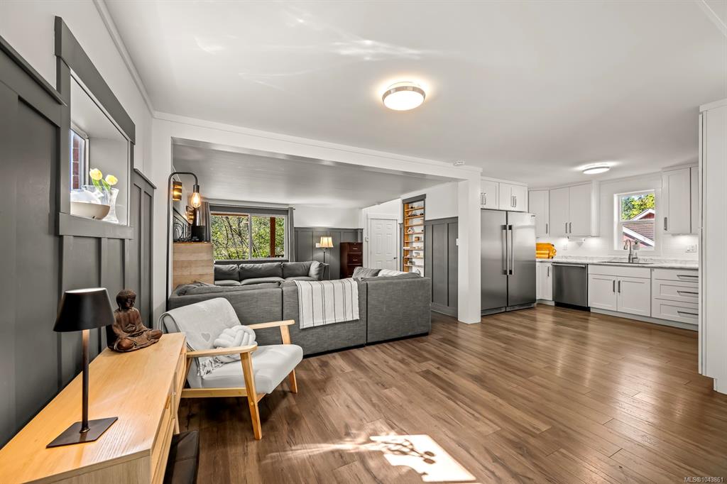 Fifth View of 2612 Dunsmuir Ave, Cumberland, BC, V0R 1S0