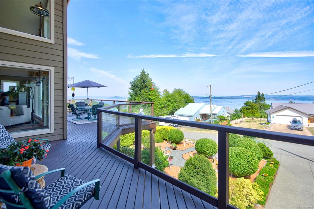 Fourth View of 5633 6th St, Union Bay, BC, V0R 3B0