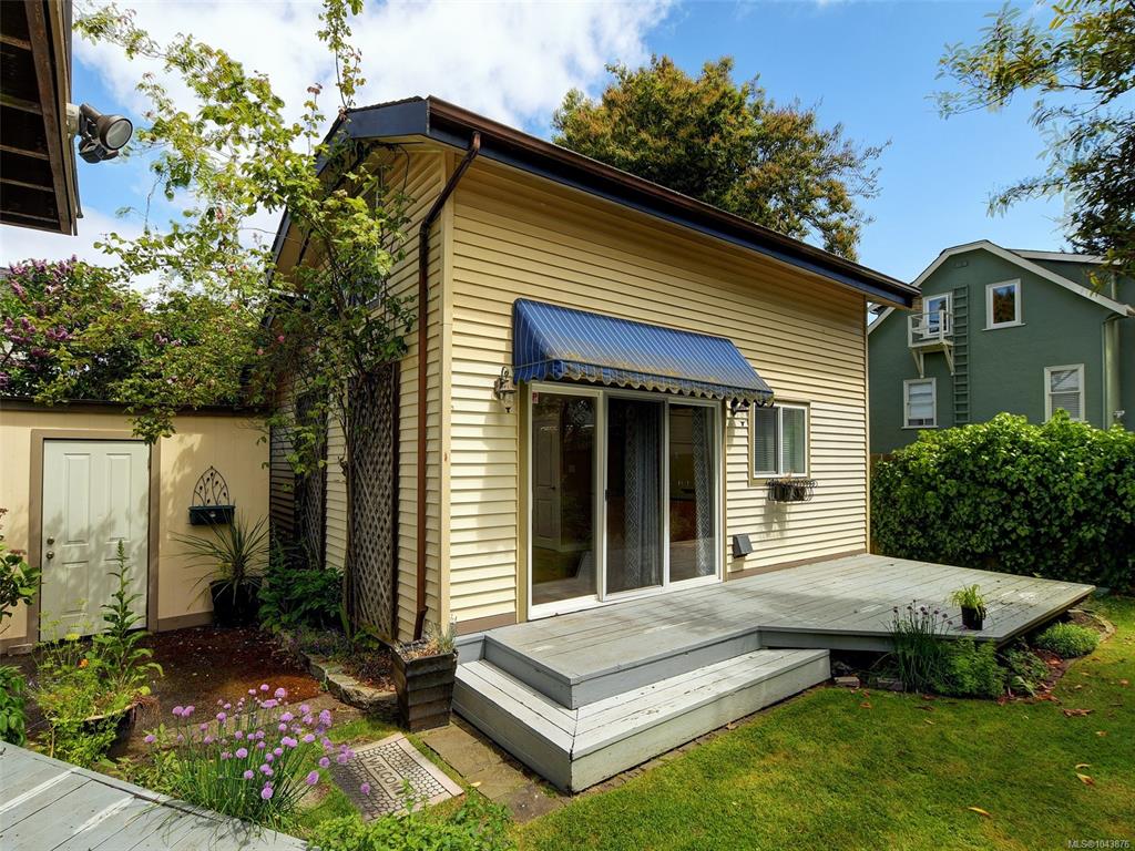Third View of 121 123 South Turner St, Victoria, BC, V8V 2J9
