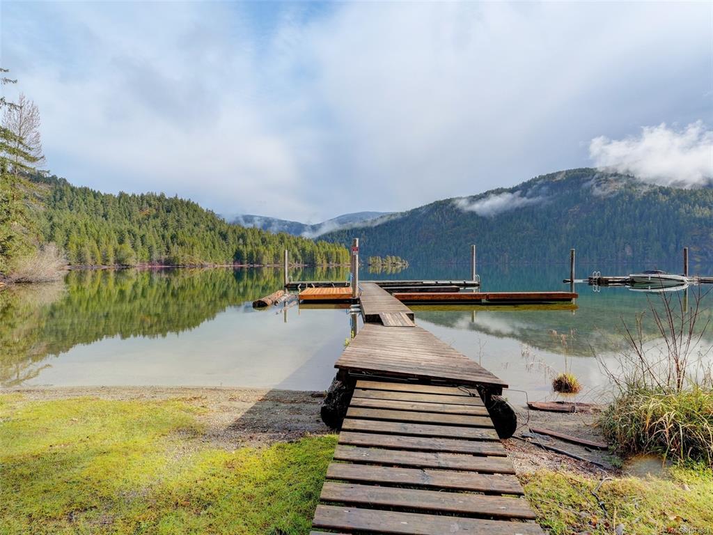 Third View of 7363 Walton Rd, Honeymoon Bay, BC, V0R 1Y0