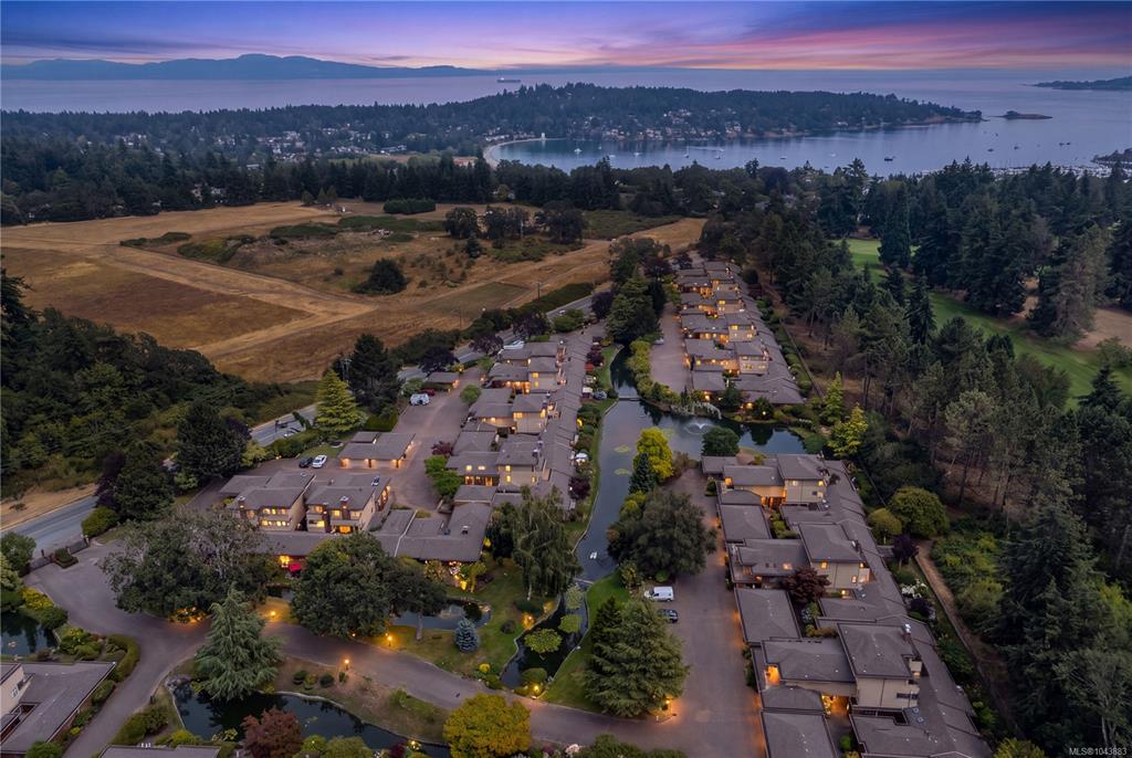 Third View of 2345 Cedar Hill Cross Rd, Oak Bay, BC, V8P 5M8